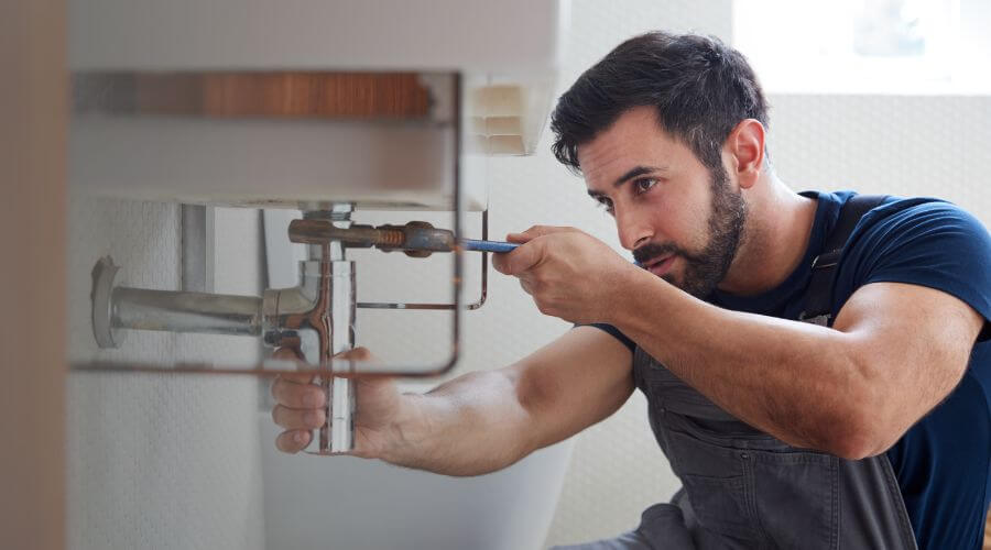 Water heater installation in Linch, WY